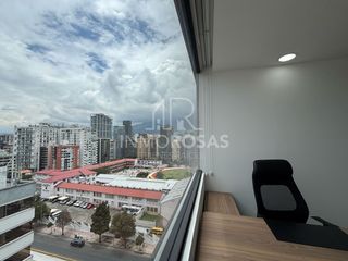 Foto 14 de Oficina en renta $1.200 Sector Portugal de 84m2 con Vista y 2Parq 1Bodega