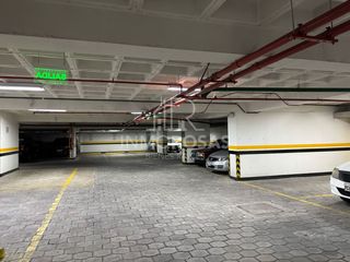 Foto 20 de Oficina en renta $1.200 Sector Portugal de 84m2 con Vista y 2Parq 1Bodega