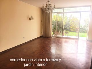Foto 4 de ENCANTADORA CASA EN MIRAFLORES