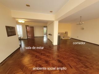 Foto 20 de ENCANTADORA CASA EN MIRAFLORES