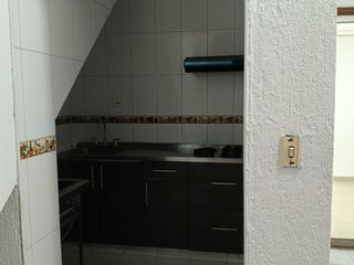 Foto 33 de ¡Exclusiva Casa de Dos Pisos en Palermo con Amplio Espacio y Seguridad!