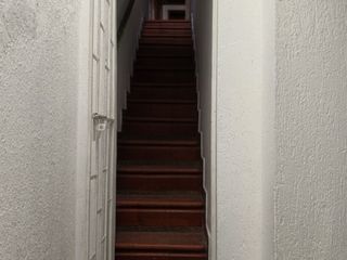 Foto 34 de ¡Exclusiva Casa de Dos Pisos en Palermo con Amplio Espacio y Seguridad!