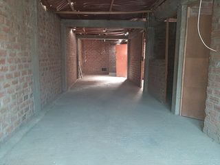 Foto 6 de SE VENDE CASA COMO TERRENO EN ZONA URBANA DE SAN JUAN DE LURIGANCHO