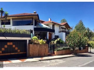 Foto 1 de CASA EN VENTA SECTOR MONTESERRÍN