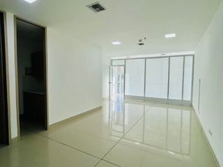 Foto 3 de Oficina milla de oro medellin one plaza