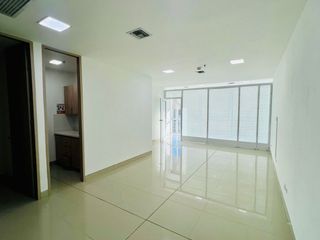 Foto 4 de Oficina milla de oro medellin one plaza