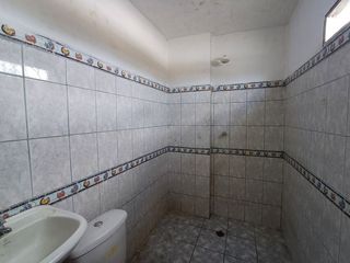 Foto 10 de SE VENDE CASA RENTERA DE OPORTUNIDAD 3 PLANTAS, LA CONCORDIA - SANTO DOMINGO - ECUADOR