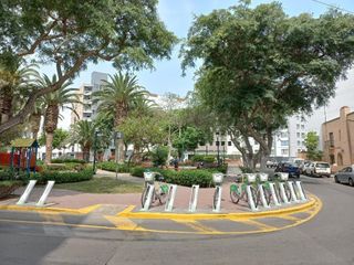 Foto 3 de ALQUILO DEPARTAMENTO AMOBLADO FRENTE A PARQUE EN MIRAFLORES