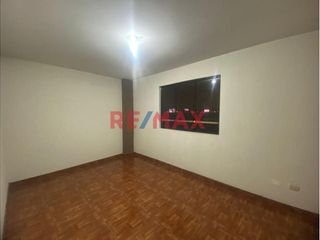 Foto 4 de Se Alquila Departamento Al Costado De La Panamericana Cerca A Mega Plaza