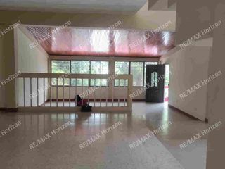 Foto 3 de Venta de casa con piscina, Urbanización Privada Lago de Capeira