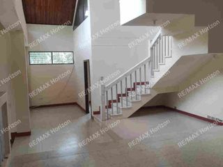Foto 4 de Venta de casa con piscina, Urbanización Privada Lago de Capeira