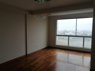 Foto 1 de VENTA TRIPLEX EN SURCO