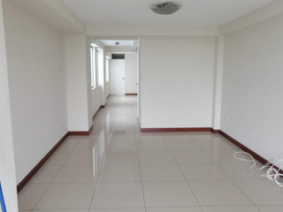 Foto 2 de VENTA TRIPLEX EN SURCO