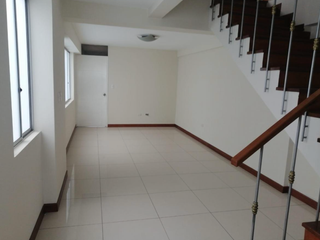 Foto 3 de VENTA TRIPLEX EN SURCO