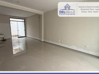 Foto 4 de VENTA Hermosa Casa - Miraflores Country Club.