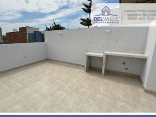 Foto 15 de VENTA Hermosa Casa - Miraflores Country Club.