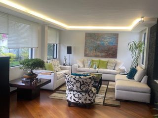 Foto 2 de Espectacular casa de venta, Urbanización El Condado, Norte de Quito