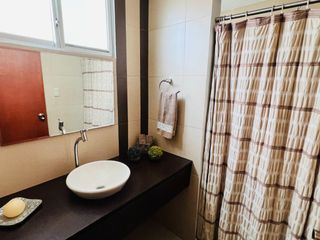 Foto 9 de VENTA DEPARTAMENTO EN SANTA CECILIA: 1ER PISO- 3 DORMITORIOS - 2.5 BAÑOS - CUARTO DE SERVICIO Y BAÑO - 2 PARQUEOS - GUARDIANIA