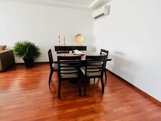 Foto 4 de VENTA DEPARTAMENTO EN SANTA CECILIA: 1ER PISO- 3 DORMITORIOS - 2.5 BAÑOS - CUARTO DE SERVICIO Y BAÑO - 2 PARQUEOS - GUARDIANIA