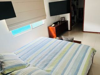 Foto 12 de VENTA DEPARTAMENTO EN SANTA CECILIA: 1ER PISO- 3 DORMITORIOS - 2.5 BAÑOS - CUARTO DE SERVICIO Y BAÑO - 2 PARQUEOS - GUARDIANIA