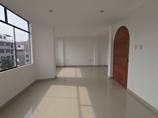 Foto 11 de VENDO DEPARTAMENTO 171M2 LOS PARRALES SURCO