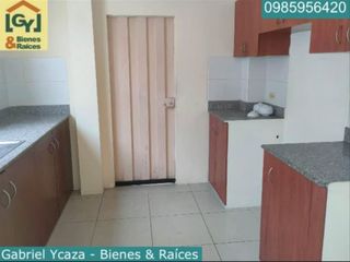 Foto 4 de Casas Alquiler Urb. Castilla