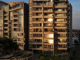 Foto 23 de Departamento en venta con vista al Ríos, Guayaquil Tennis Club - Samborondón