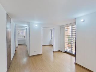 Foto 2 de AGRADABLE  APARTAMENTO EN VENTA DRAN GRADANA