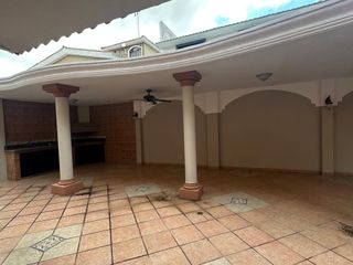 Foto 31 de casa en alquiler Samborondón Urb. Aquamarina