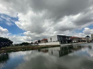 Foto 35 de casa en alquiler Samborondón Urb. Aquamarina