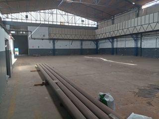 Foto 2 de VENTA DE TERRENO 2458 M2, FRENTE 35 M, ZONIFICACION VIVIENDA TALLER, RDM 12 PISOS