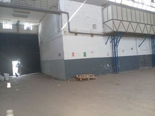 Foto 7 de VENTA DE TERRENO 2458 M2, FRENTE 35 M, ZONIFICACION VIVIENDA TALLER, RDM 12 PISOS