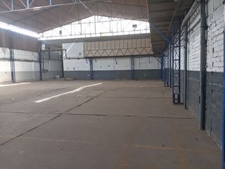 Foto 1 de VENTA DE TERRENO 2458 M2, FRENTE 35 M, ZONIFICACION VIVIENDA TALLER, RDM 12 PISOS