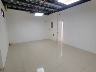 Foto 11 de En alquiler local comercial en Plaza La Marina, Ciudad Celeste, Nuevo Samborondon
