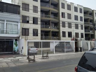 Foto 23 de ALQUILER DE DEPARTAMENTO EN 1er. PISO Y FRENTE A PARQUE EN SAN MIGUEL