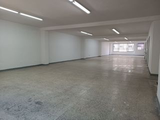 Foto 11 de Bodega comercial en la central mayorista textil