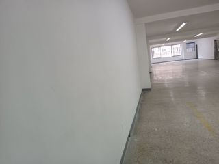 Foto 16 de Bodega comercial en la central mayorista textil