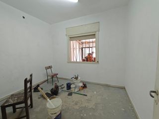 Foto 7 de Ituzaingo - Venta - Casa en Block 3 Amb Al Frente - 3 y 2 Ambientes Al Fondo