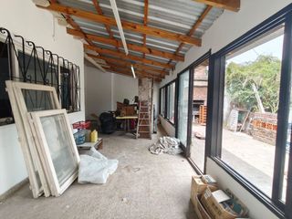Foto 9 de Ituzaingo - Venta - Casa en Block 3 Amb Al Frente - 3 y 2 Ambientes Al Fondo