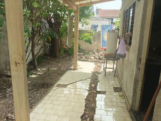 Foto 19 de Ituzaingo - Venta - Casa en Block 3 Amb Al Frente - 3 y 2 Ambientes Al Fondo