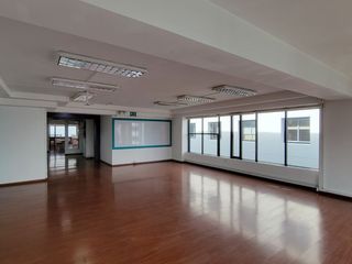 Foto 4 de Oficina de Lujo. Amplia oficina de 440m2 en Renta
