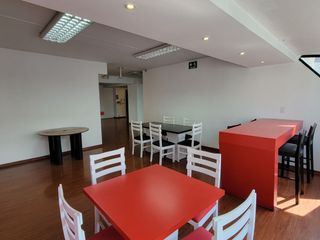 Foto 8 de Oficina de Lujo. Amplia oficina de 440m2 en Renta