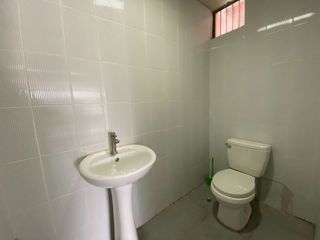 Foto 4 de Se alquila oficina en Av. aviación de 100 m2