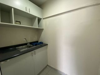 Foto 13 de Se alquila oficina de 200 m en Av. aviación