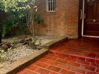 Foto 2 de Lindisima Casa con Jardín y Pileta - La Horqueta, San Isidro