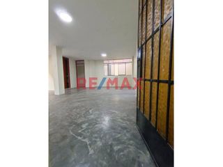 Foto 5 de Se Vende Casa De 02 Pisos En Calle Las Malvas Ventanilla