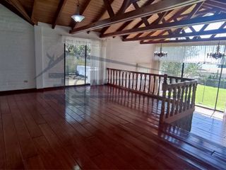 Foto 14 de Venta de casa con amplios jardines, Conocoto con cercanía al colegio Salle