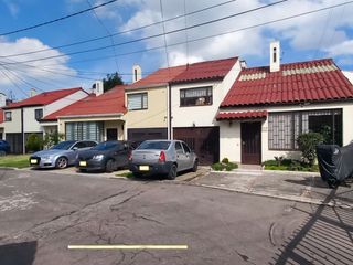 Foto 2 de Vende Casa TEUSACA -  LA FLORESTA, Bogotá, D.C.