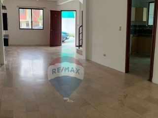Foto 2 de VENTA DE CASA EN URB SAN FELIPE GUAYAQUIL