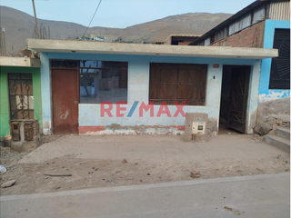 Foto 10 de Se Vende Casa Como Terreno En Ocasion A 1 Cuadra De La Avenida Principal